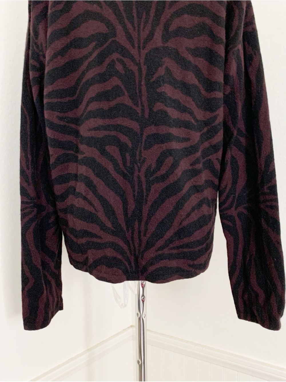 NWT Nina Leonard Vtg Wool Angora Animal Print Cardigan Sweater Women’s L Brown - Picture 13 of 13